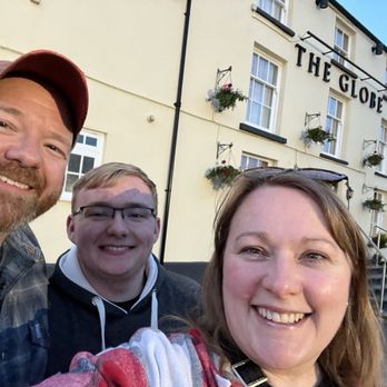 The Globe - Front of The Globe - Pubs Near Me - Alvington, GLS