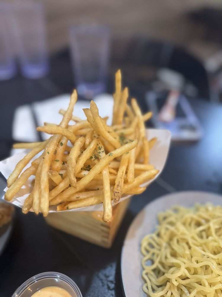 Tanaka Ramen & Izakaya