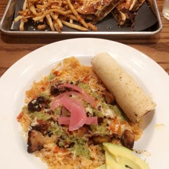 Central Mesa - Cuban sandwich and carne rice bowl - American Near Me - Tuscaloosa, Alabama