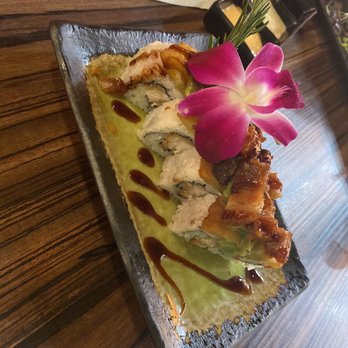 Vaka Restaurant - Chapi Roll - Sushi Bars Near Me - Lawrence, Massachusetts