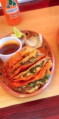 CH Y La Birria by null
