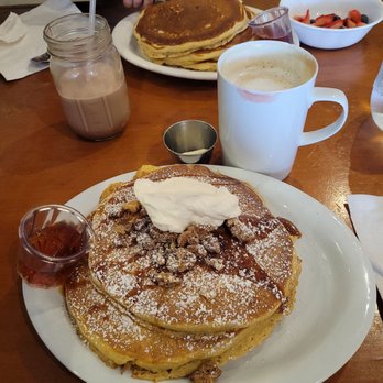 Humble Bee - Pumpkin pancakes with a latte & plain pancakes with everything on the side - Breakfast & Brunch Near Me - Northridge, California