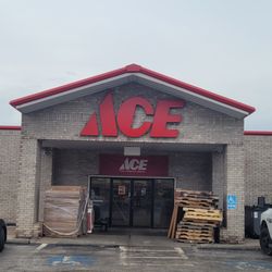 Jeff's True Value Hardware - Front of Porters Ace Platte City, MO