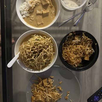 Lung Yai Thai Tapas - Massaman Curry Khao Soi Gai / Nuar - Tapas/Small Plates Near Me - Miami, Florida
