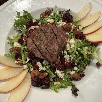 Tapville Social - HARVEST SALAD (V) with steak - Desserts Near Me - Pittsburgh, Pennsylvania
