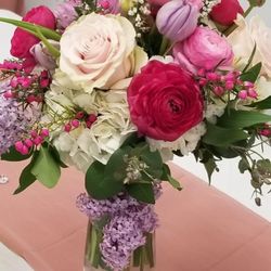 Country Flower Hutch - Bridal bouquet