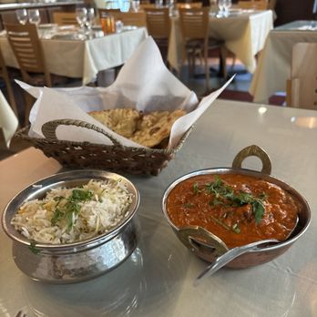 Daawat Grill - Butter Chicken Rice and Tandoori Roti - Indian Near Me - Seattle, Washington