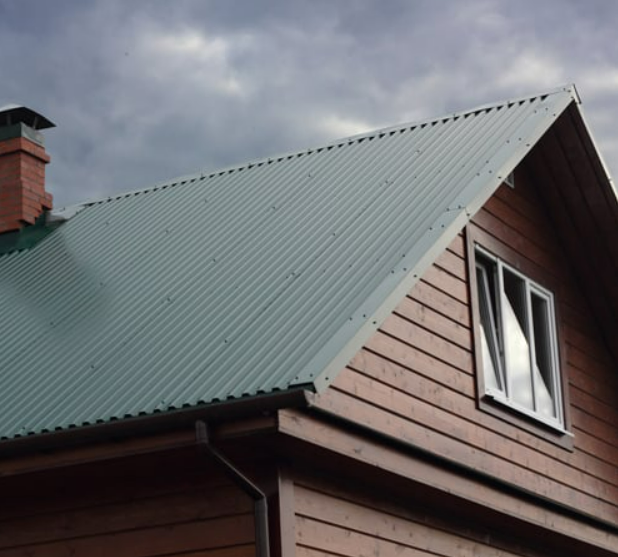 Slide of Gulliver Roofing