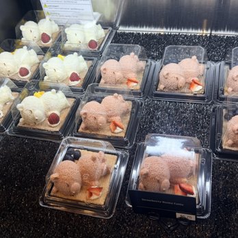 Brug Bakery - Bakeries Near Me - Kapolei, Hawaii Brug Bakery - Bakeries Near Me - Kapolei, Hawaii