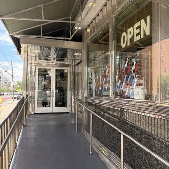 Bel Aire Diner - Entrance - Diners Near Me - Astoria, New York