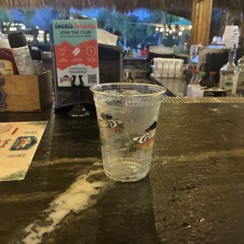Crump's Landing - YEP same empty plastic beer cup sat here the whole time over 30 or more minutes, got tired of taking pictures of it - American Near Me - Homosassa, Florida