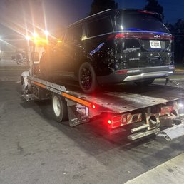 Kia Calavan, towed, defective car Kia Calavan, towed, defective car