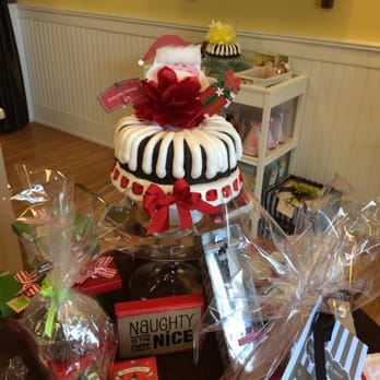 Nothing Bundt Cakes - Christmas cuteness - Desserts Near Me - Austin, Texas Nothing Bundt Cakes - Christmas cuteness - Desserts Near Me - Austin, Texas