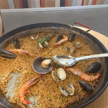 MANÁ 75 - Paella Del Mar. - Mediterranean Near Me - Barcelona, B MANÁ 75 - Paella Del Mar. - Mediterranean Near Me - Barcelona, B