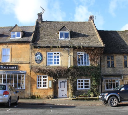 Queens Head Inn by null