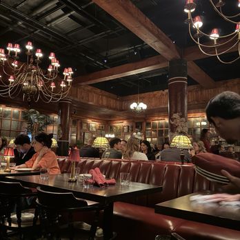Trivoli Tavern - Inside - American Near Me - Chicago, Illinois Trivoli Tavern - Inside - American Near Me - Chicago, Illinois