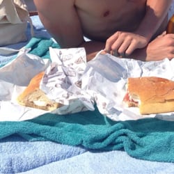 Cuccurullo Aldo - Sandwiches, beer and iced tea.