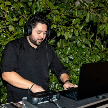 Bouquet Sound - DJs Near Me Bouquet Sound - DJs Near Me