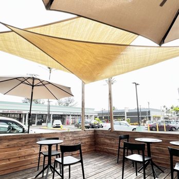 Collab Cafe - Outdoor - Breakfast & Brunch Near Me - Kapaa, Hawaii