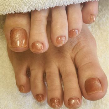 Honey Nail Salon - Toes with cat eyes design - Nail Salons Near Me - Glendale, Arizona