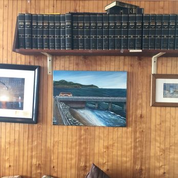 Chit-Chat Cafe - Encyclopedias! Art! Like your parents' living room... - Coffee & Tea Near Me - Pacifica, California
