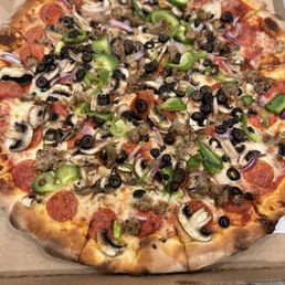 Classic Combo Pizza XL Classic Combo Pizza XL