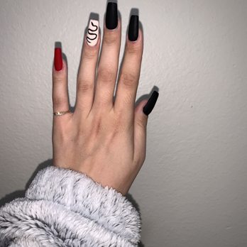 Diamond Nails - What I received - Nail Salons Near Me - Palm Desert, California Diamond Nails - What I received - Nail Salons Near Me - Palm Desert, California