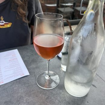 Emmy Lou's - Drink - Wine Bars Near Me - Charlotte, North Carolina