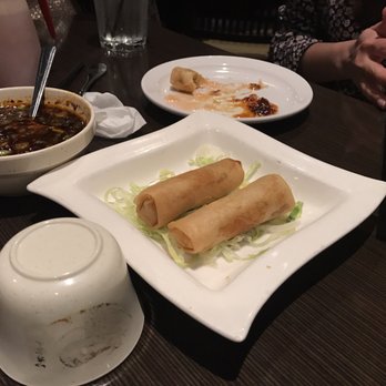 Chef Ping - Vegetables rolls (not so great) - Chinese Near Me - Rolling Meadows, Illinois