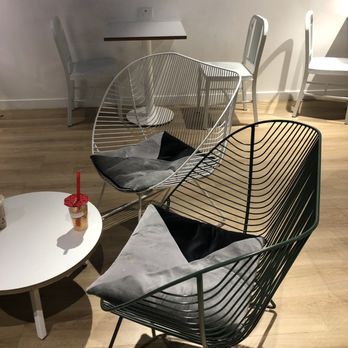 Gong Cha - Chairs - Bubble Tea Near Me - Te Aro, WGN