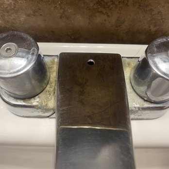 Anytime Fitness - I think there was mold growing in there - Gyms Near Me - Johnston, Rhode Island