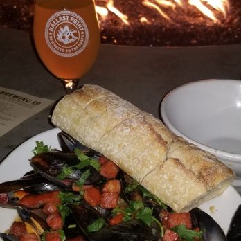 Ballast Point Brewing Long Beach - Mussels over the fire place...perfect - Breweries Near Me - Long Beach, California