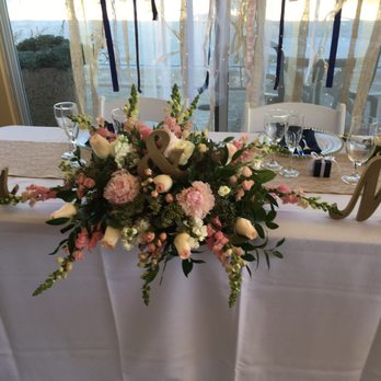 Wedding Flowers 4 Less - This was the sweetheart Table centerpiece. - Wedding Planning Near Me - La Mirada, California Wedding Flowers 4 Less - This was the sweetheart Table centerpiece. - Wedding Planning Near Me - La Mirada, California