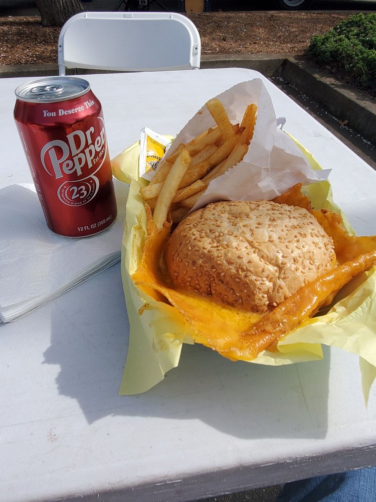 SQUEEZE BURGER FOOD TRUCK 5861 88th St, Sacramento, California Food