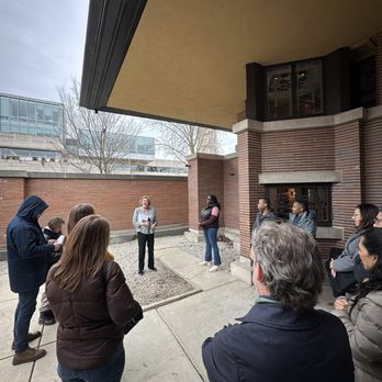 Frederick C Robie House - The tour begins outside the gift shop - Landmarks & Historical Buildings Near Me - Chicago, Illinois