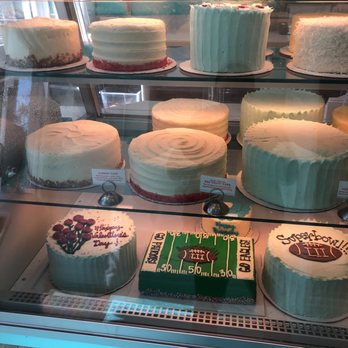 SusieCakes - Studio City - Bakeries Near Me - Studio City, California SusieCakes - Studio City - Bakeries Near Me - Studio City, California