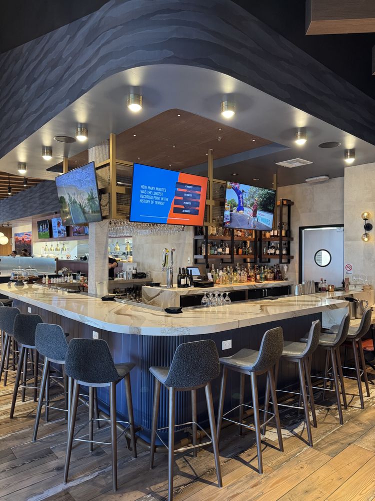 La Madre Canyon Grill
