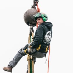 Love’s Tree Service - On the job.