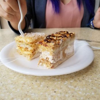 TeaPot Bakery & Cafe - Lots of wonderful desserts - Bakeries Near Me - Glendale, California TeaPot Bakery & Cafe - Lots of wonderful desserts - Bakeries Near Me - Glendale, California