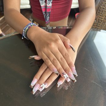 Classique Image Beauty Salon - My cute nails - Hair Salons Near Me - Arlington, Virginia Classique Image Beauty Salon - My cute nails - Hair Salons Near Me - Arlington, Virginia