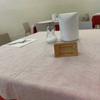 Hotel Airmotel - I was there so long that they reserved my favorite table for breakfast, I loved this little touch. - Hotels Near Me - Venezia, VE