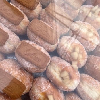 Bombom Bakehouse - Apple pie and biscoff - Donuts Near Me - San Diego, California