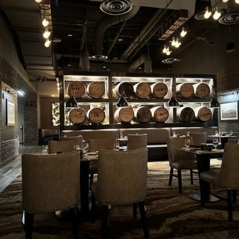 Garrison Oak Steakhouse - Main dining room - Steakhouses Near Me - Oak Grove, Kentucky Garrison Oak Steakhouse - Main dining room - Steakhouses Near Me - Oak Grove, Kentucky