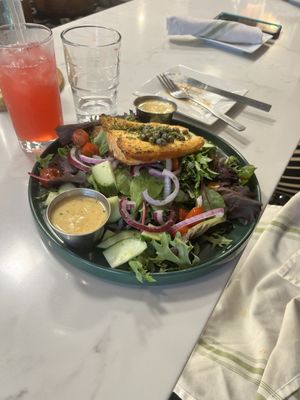 The Kitchen by Cooking with Que by null