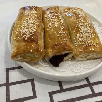 Dim Sum King - 蘋果叉燒酥 Baked BBQ Pork Puff w/Apple Flavor - Dim Sum Near Me - Daly City, California Dim Sum King - 蘋果叉燒酥 Baked BBQ Pork Puff w/Apple Flavor - Dim Sum Near Me - Daly City, California
