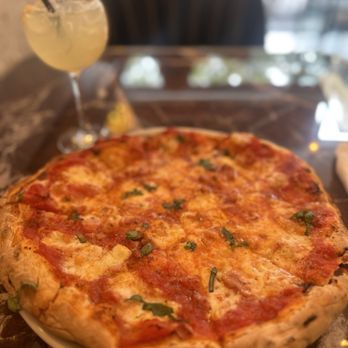 Azz! - Carbonara pizza, limoncello spritz - Italian Near Me - Sorrento, NA Azz! - Carbonara pizza, limoncello spritz - Italian Near Me - Sorrento, NA
