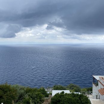 Hotel Margherita - View from the balcony overlooking the pool - Hotels Near Me - Praiano, SA