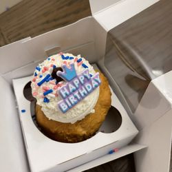 Pupcakes and Pawstries Barkery & Shoppe - Maple Bacon Pupcake
