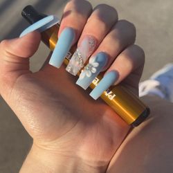 QL Nails