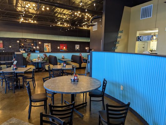 Dave's Valley Grill by null